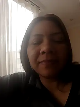 hiilarybrown online show from February 17, 5:19 pm