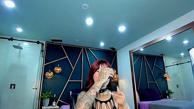 Snapshot of salem_rose chatting on July 28, 8:23 pm salem rose online show from July 28, 8:23 pm
