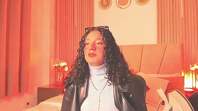 Snapshot of Rachell_Jamess chatting on September 21, 3:52 am Rachell Jamess online show from September 21, 3:52 am