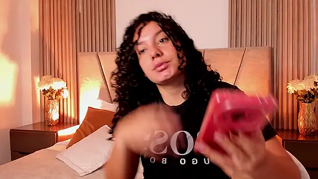 Snapshot of Rachell_Jamess chatting on September 22, 4:03 am Rachell Jamess online show from September 22, 4:03 am