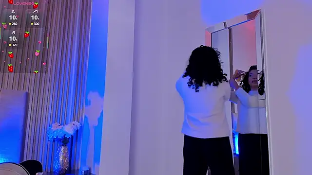 Snapshot of Rachell_Jamess chatting on October 25, 3:36 am Rachell Jamess online show from October 25, 3:36 am