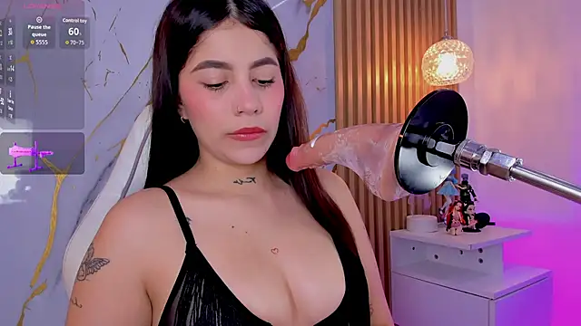 Snapshot of alissaowens_ chatting on April 1, 12:17 pm alissaowens online show from April 1, 12:17 pm