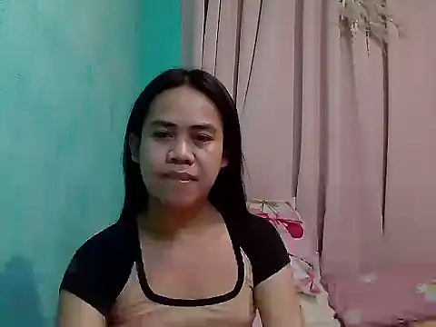 Snapshot of exoticpinay_dolly chatting on December 3, 4:20 am exoticpinay dolly online show from December 3, 4:20 am