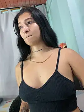 EVAH LEE  online show from March 8, 12:08 am