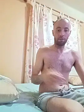 Snapshot of alexpo27 chatting on October 10, 12:53 am alexpo27 online show from October 10, 12:53 am