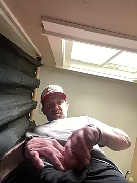 Bigrich112277 online show from February 9, 10:36 pm