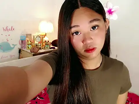 Snapshot of Malia_cummer chatting on December 2, 11:11 pm Malia cummer online show from December 2, 11:11 pm