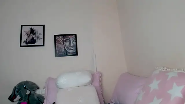 AmyRoux21 online show from October 17, 12:47 am