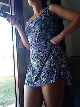 cicinha3657 online show from May 6, 5:51 pm