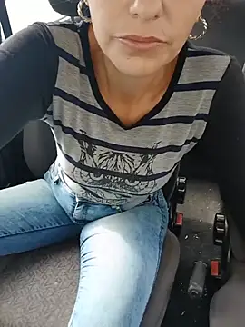 cicinha3657 online show from May 27, 4:59 pm