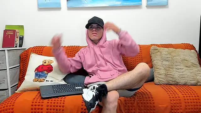 alex-golden online show from September 20, 4:19 pm