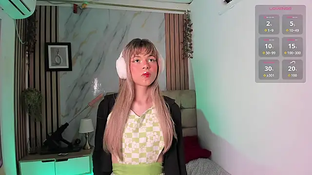 Snapshot of Vanessa_Jenner chatting on June 12, 8:52 pm Vanessa Jenner online show from June 12, 8:52 pm
