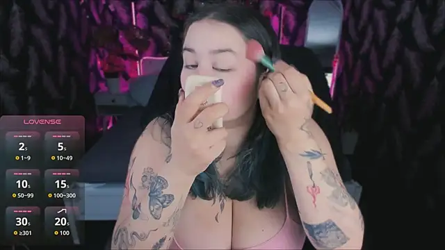 Mira Fyre online show from September 21, 9:27 pm