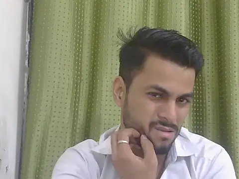 ursdreamperson online show from June 23, 1:03 am