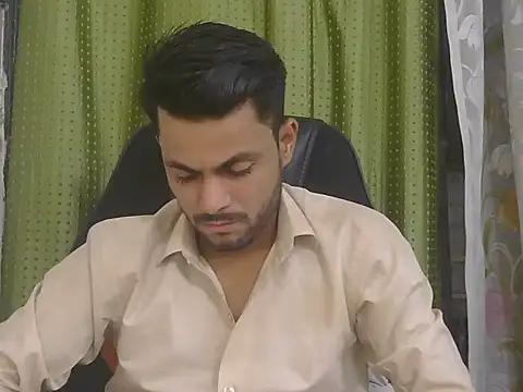 ursdreamperson online show from July 23, 2:04 pm