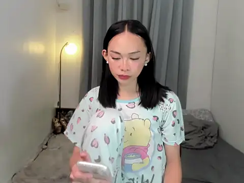 Mysterious tgirl online show from April 19, 10:14 am