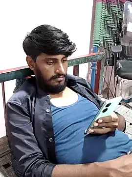 Snapshot of krishjaat43 chatting on October 6, 6:27 pm krishjaat43 online show from October 6, 6:27 pm