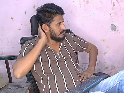 Snapshot of krishjaat43 chatting on April 7, 5:46 pm krishjaat43 online show from April 7, 5:46 pm