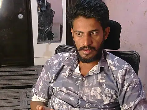 Snapshot of krishjaat43 chatting on April 10, 1:55 am krishjaat43 online show from April 10, 1:55 am