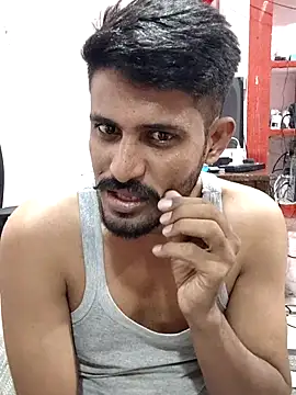 Snapshot of krishjaat43 chatting on April 18, 7:07 pm krishjaat43 online show from April 18, 7:07 pm
