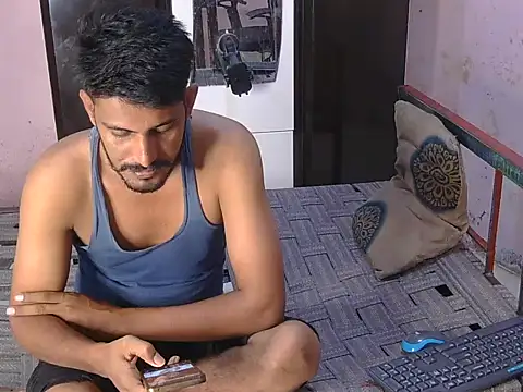 Snapshot of krishjaat43 chatting on April 26, 6:55 am krishjaat43 online show from April 26, 6:55 am
