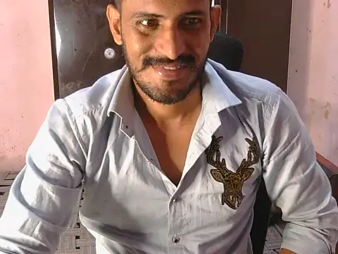 Snapshot of krishjaat43 chatting on April 28, 4:45 pm krishjaat43 online show from April 28, 4:45 pm