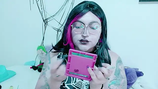 XxGreenGoodxX online show from July 26, 9:32 pm