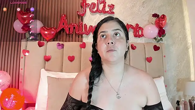  Cris Spicy  online show from July 1, 7:13 pm
