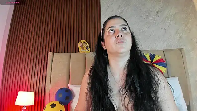  Cris Spicy  online show from July 3, 7:31 pm