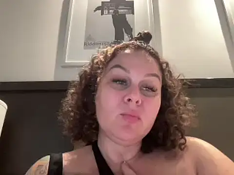 number1slut online show from February 8, 9:15 pm