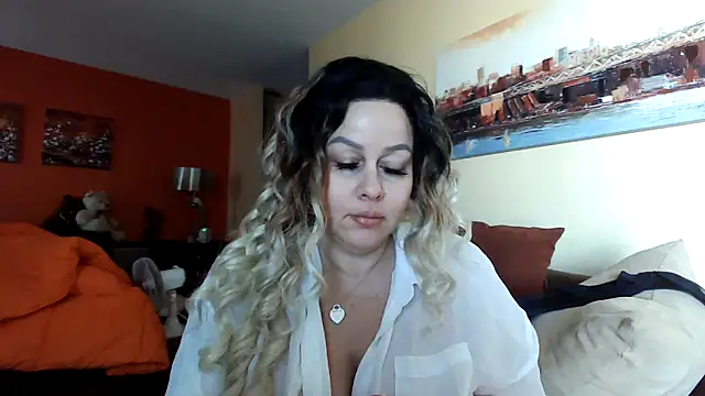number1slut online show from March 17, 8:30 pm