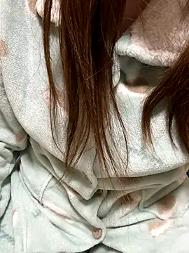 mayu06000 online show from December 18, 5:30 pm