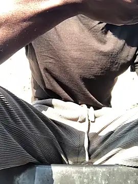 Snapshot of cuminsidebby chatting on November 6, 4:57 am cuminsidebby online show from November 6, 4:57 am