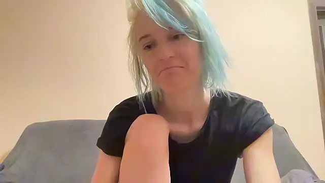 Snapshot of Lea_Elfie chatting on March 21, 6:00 pm Lea Elfie online show from March 21, 6:00 pm