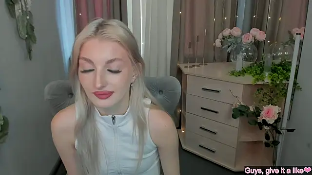 Sarrah blush online show from September 18, 8:16 am