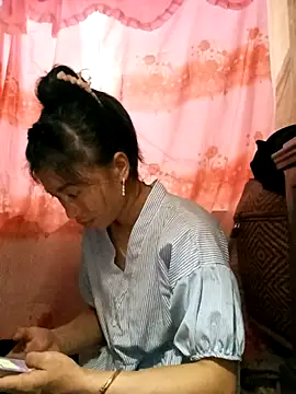 Phuongphuongg online show from September 19, 10:27 am