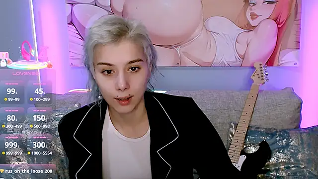 SophieAsh online show from October 31, 7:09 am