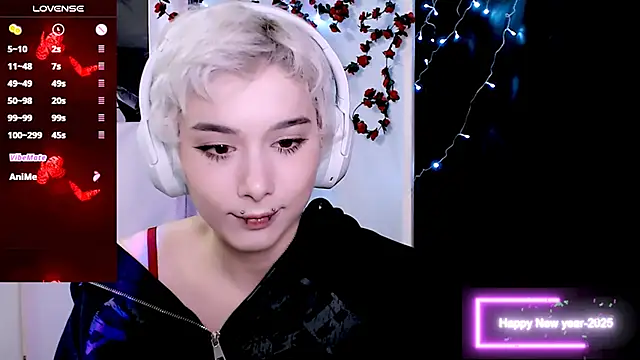 SophieAsh online show from December 15, 11:31 pm