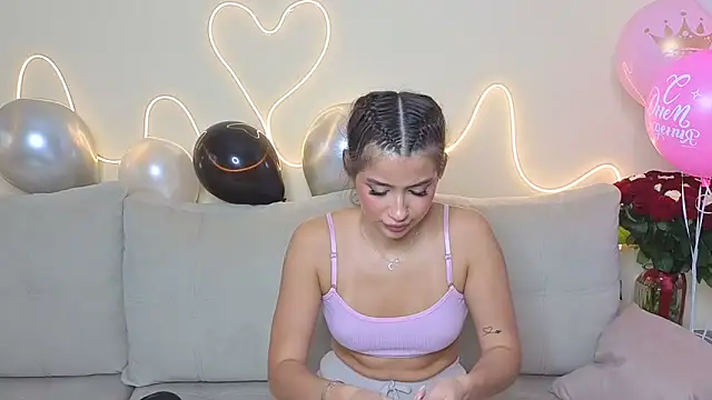 Snapshot of KathrynBrooks chatting on October 28, 9:57 am KathrynBrooks online show from October 28, 9:57 am