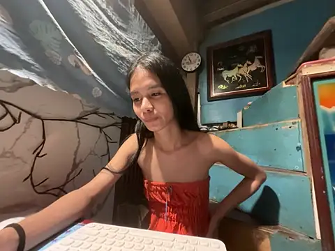 asya chris online show from December 22, 2:58 pm