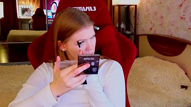 Jenny Skinner20 online show from November 11, 3:12 pm