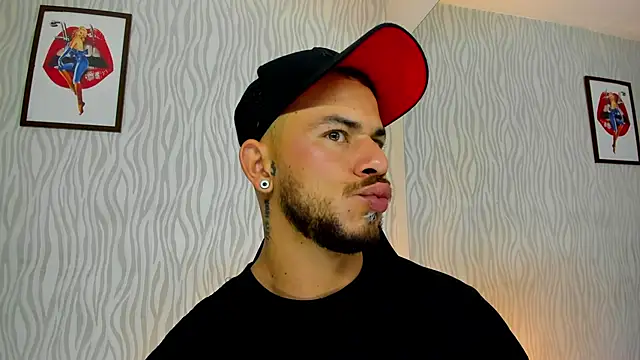 dylan jacobx online show from October 28, 3:10 am