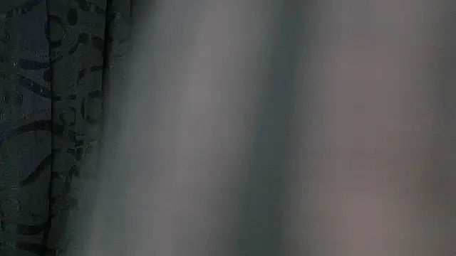 Snapshot of lishainparis18 chatting on November 8, 3:34 pm lishainparis18 online show from November 8, 3:34 pm