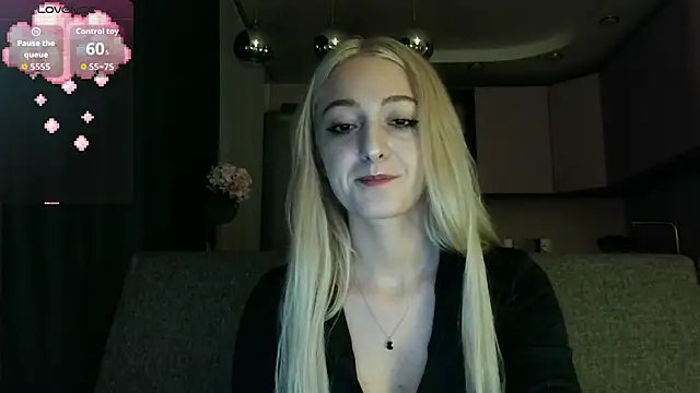 white liillyy online show from September 20, 12:00 am