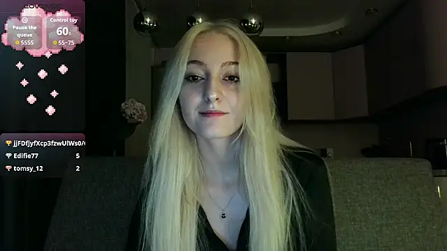 white liillyy online show from September 20, 10:55 pm