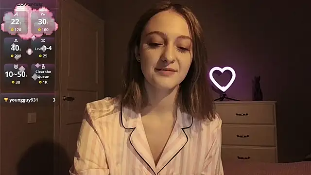 white liillyy online show from November 10, 9:36 pm