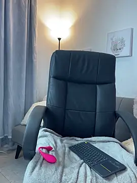 Mia HarperX  online show from October 15, 9:37 pm