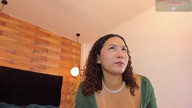 Emily brown04 online show from November 15, 1:18 pm