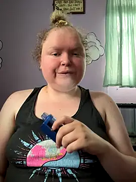 KadiSparkle online show from September 24, 3:37 pm