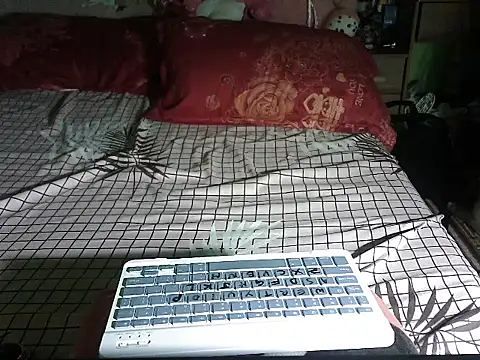 BigClit Ayana online show from October 11, 7:45 pm